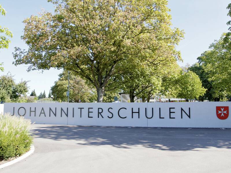 Der Eingangsbereich zum Schulzentrum der Johanniterschulen in Heitersheim.