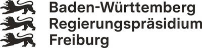 Das Bild zeigt das Logo des Regierungspräsidiums Freiburg in Baden-Württemberg, bestehend aus drei stilisierten Löwen in einer Reihe neben dem Schriftzug.